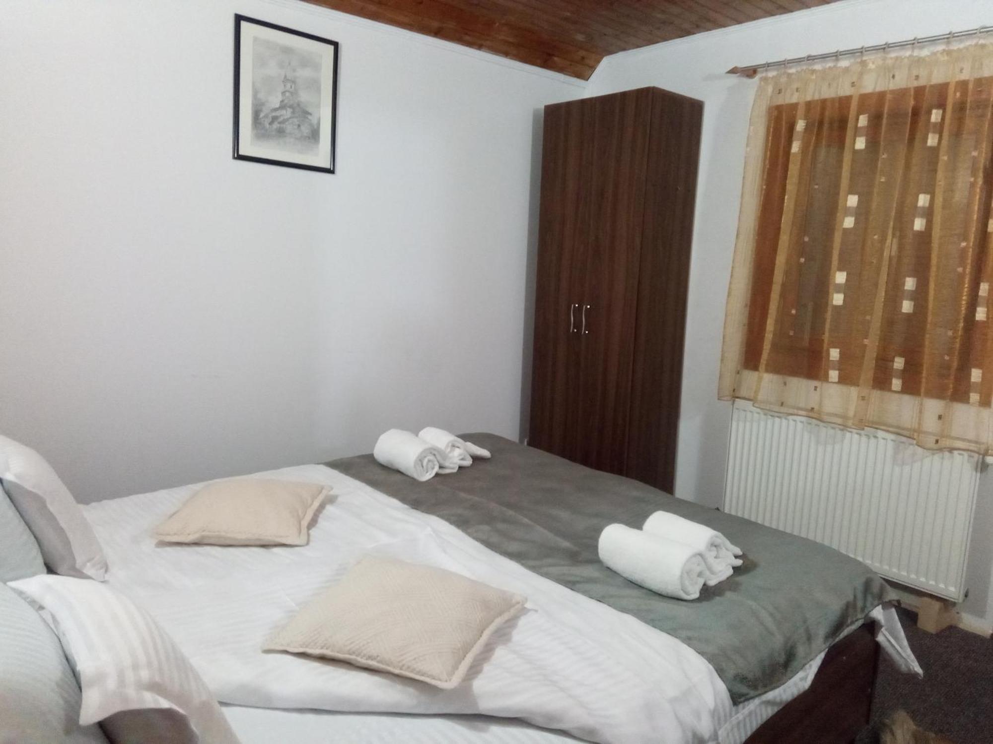 Family House Holiday home Busteni